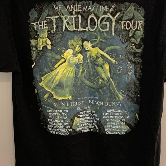 Melanie Martinez Concert 2024  Black and Green Short Sleeve Tee - Picture 6 of 9